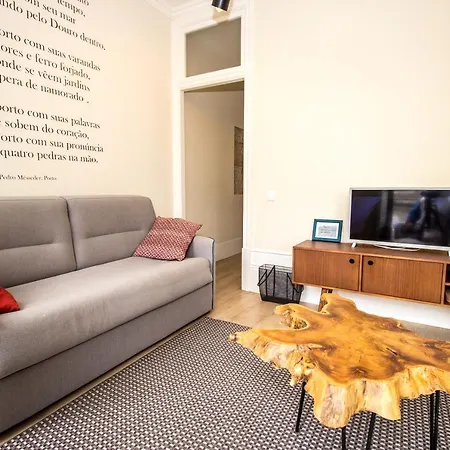 Apartment Guest H4u - Flores Lello Center Porto